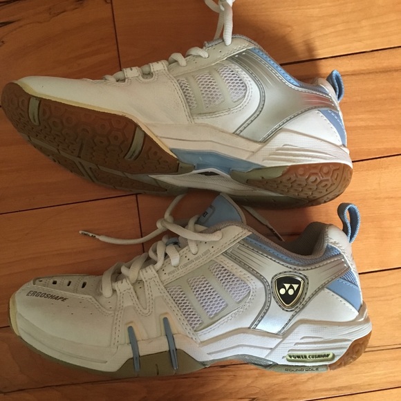 Yonex professional indoor court shoes size 6.5 - Picture 3 of 4
